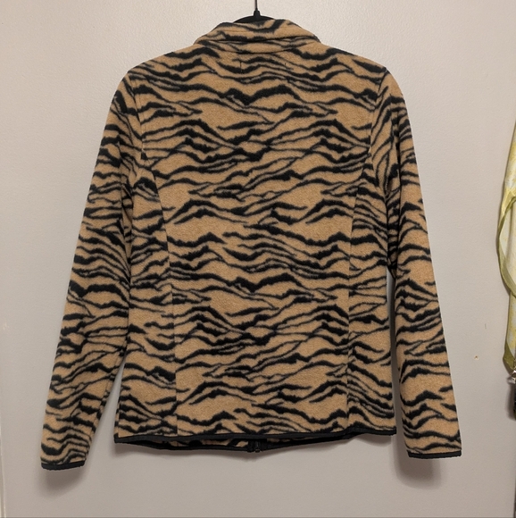 Amazon essentials tiger print fleece zip up - Picture 4 of 4
